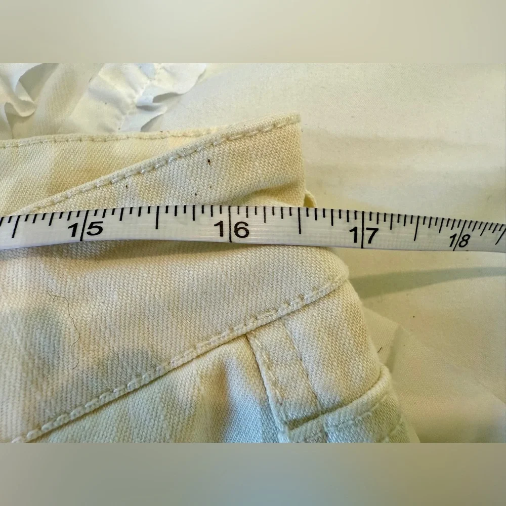 White House Black Market Noir Cut White Women's Jeans Size 12 - Picture 8 of 12